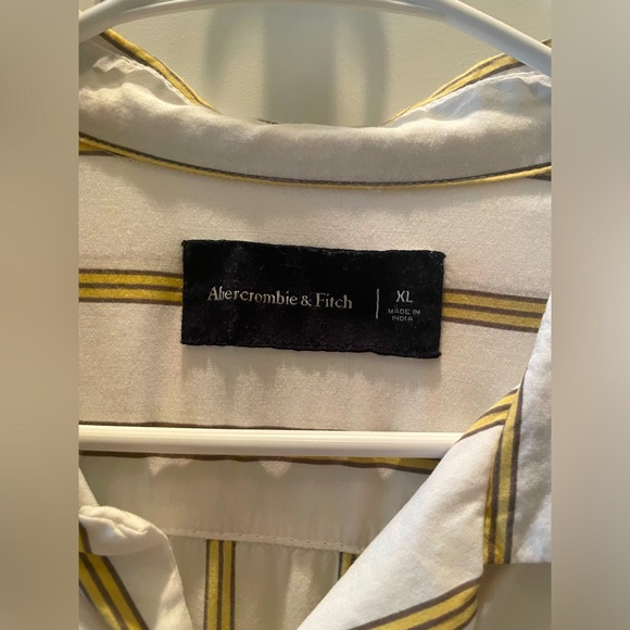 Men’s Button Down Shirt - Picture 2 of 3